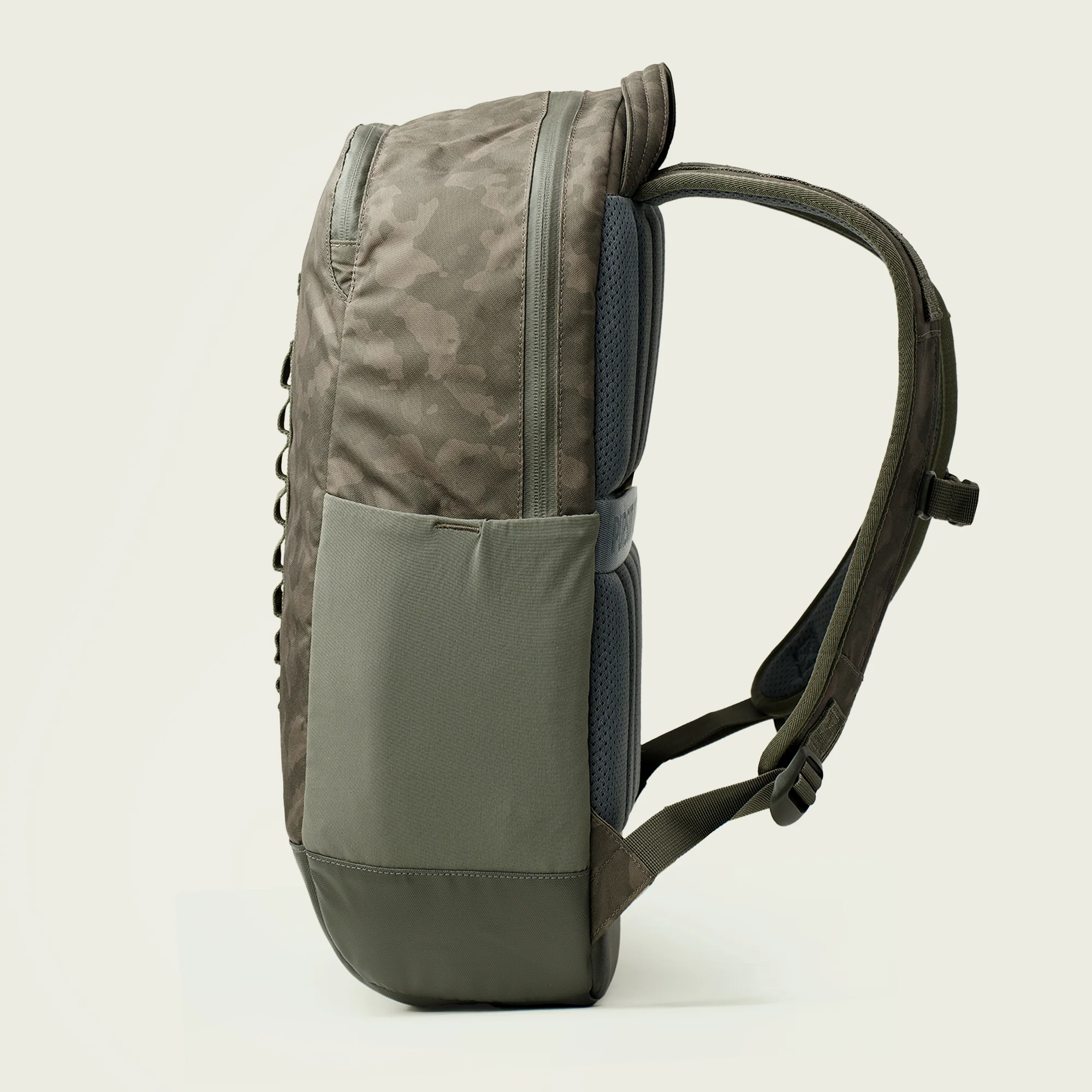 Pursuit 22L Backpack - Image 4