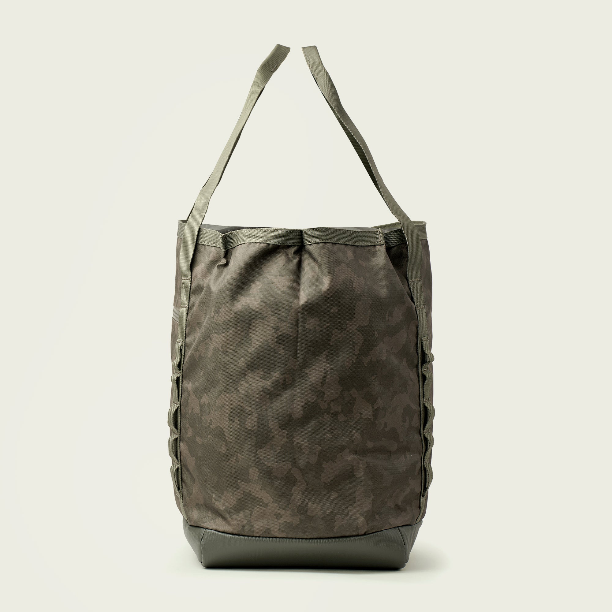 Pursuit 30L Tote - Image 5